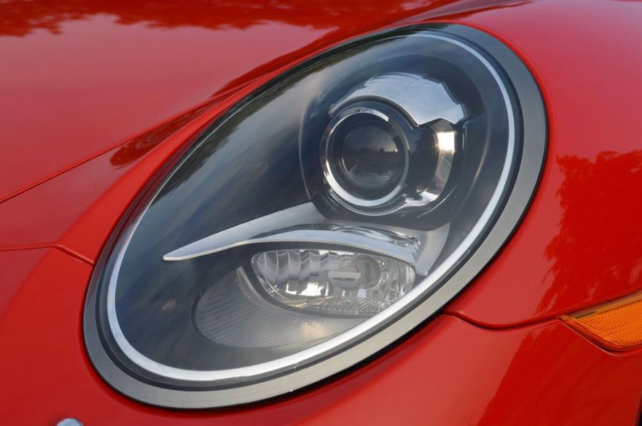  Porsche 911 Carrera 4S 2013 года  (фото 32 из 82)